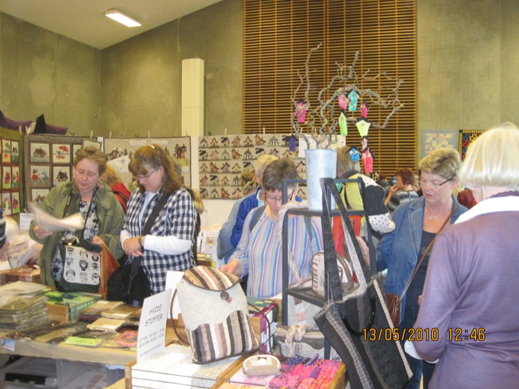 gal/Quiltefestival i Middelfart 2010/Butikker/QF 10-2 - Lis 177.JPG
